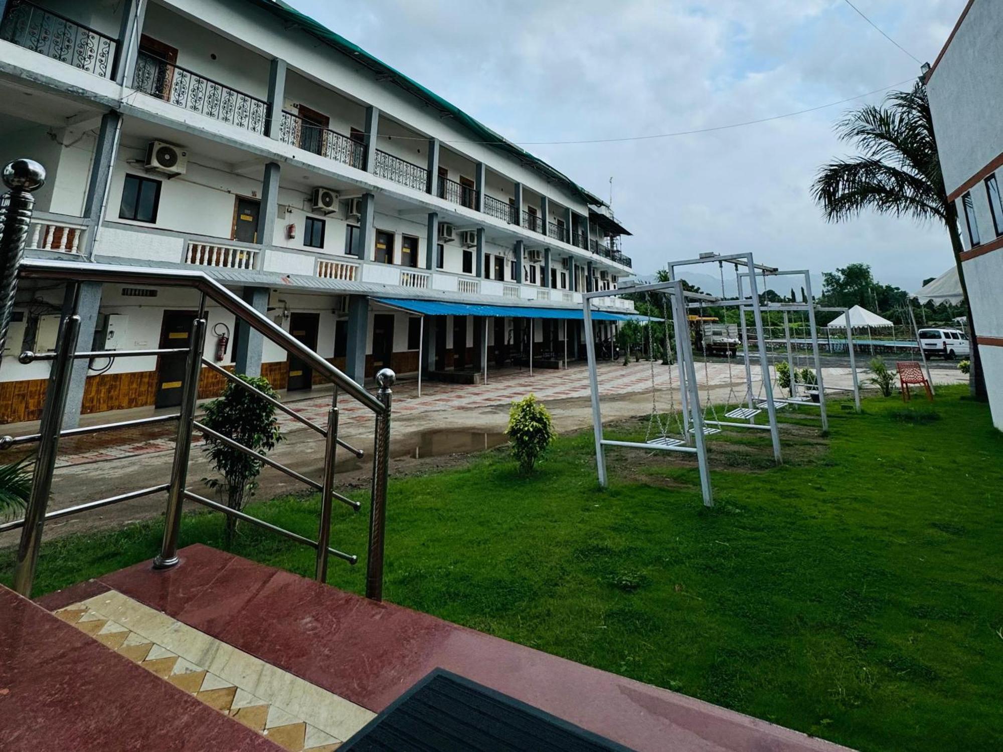 Vasant Vihar Resort Kevadia 外观 照片